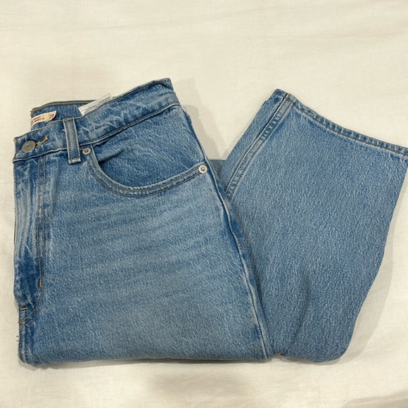 Levi’s High Slim Straight - Picture 1 of 4
